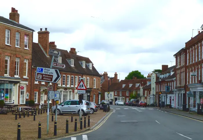 Excel Taxi Yeovil transfer heading to Heathrow Airport